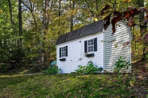 14 Woodland Road Windham NH 03087