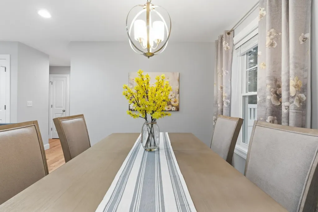 599 W Hollis Street Nashua NH 03062