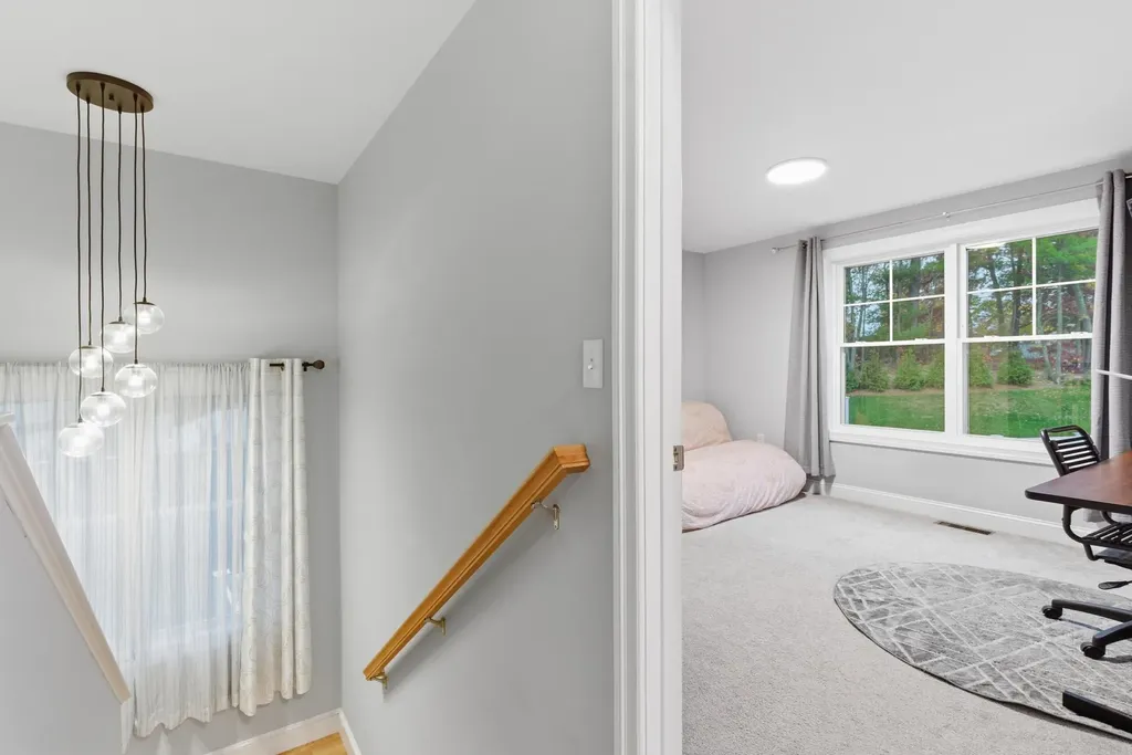 599 W Hollis Street Nashua NH 03062