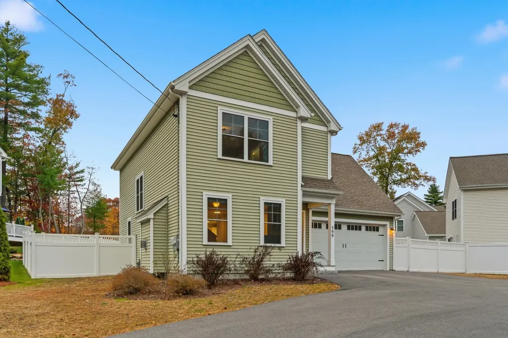 599 W Hollis Street Nashua NH 03062