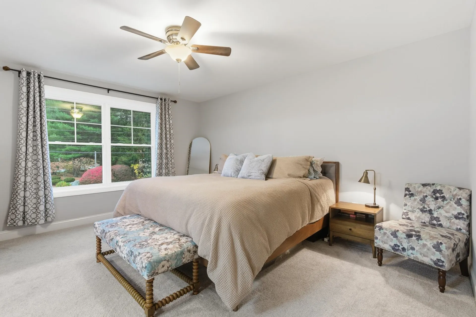 599 W Hollis Street Nashua NH 03062