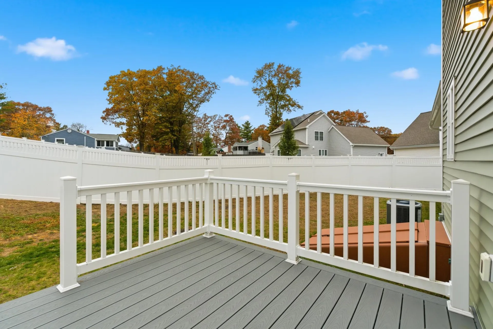 599 W Hollis Street Nashua NH 03062