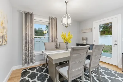 599 W Hollis Street Nashua NH 03062