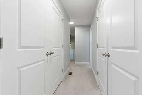 599 W Hollis Street Nashua NH 03062