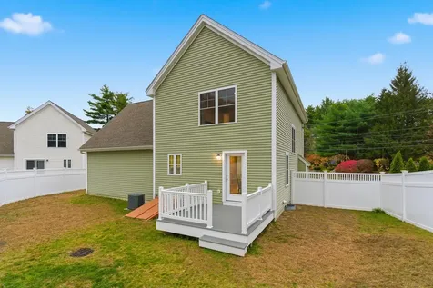 599 W Hollis Street Nashua NH 03062