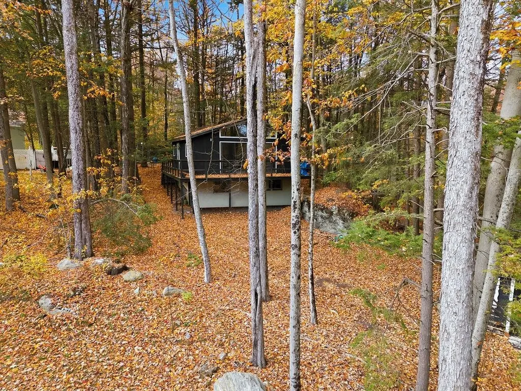 8 King Arthur Drive Farmington NH 03835