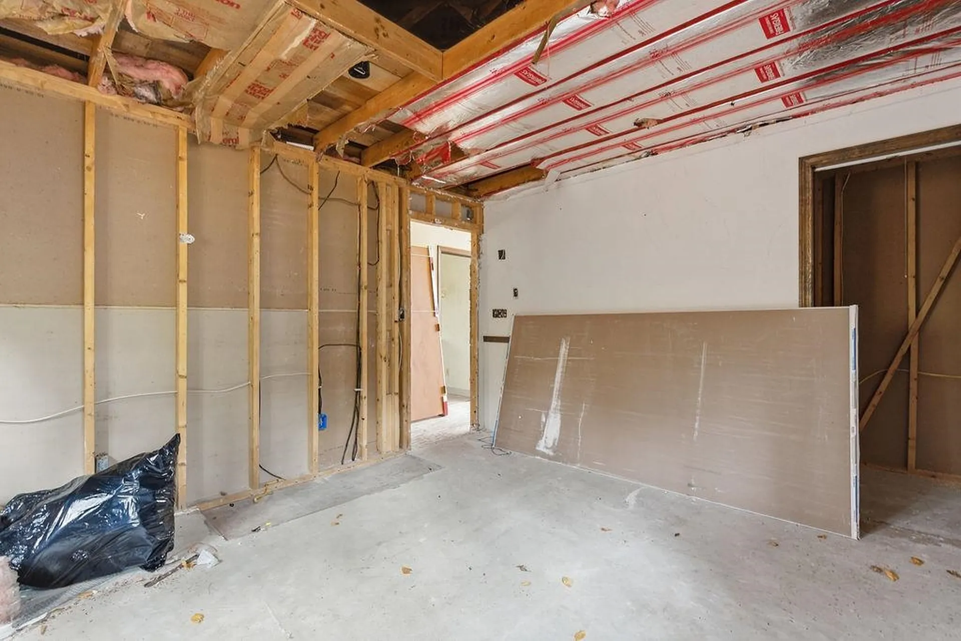 8 King Arthur Drive Farmington NH 03835