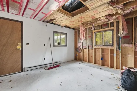 8 King Arthur Drive Farmington NH 03835