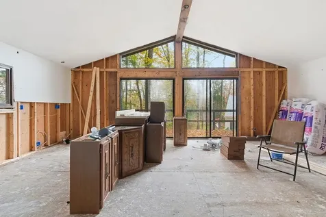 8 King Arthur Drive Farmington NH 03835