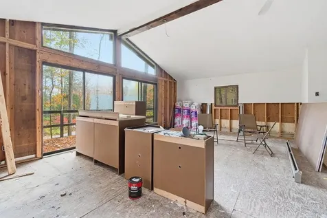 8 King Arthur Drive Farmington NH 03835