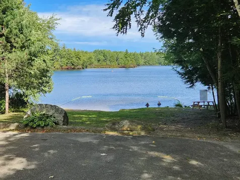 8 King Arthur Drive Farmington NH 03835
