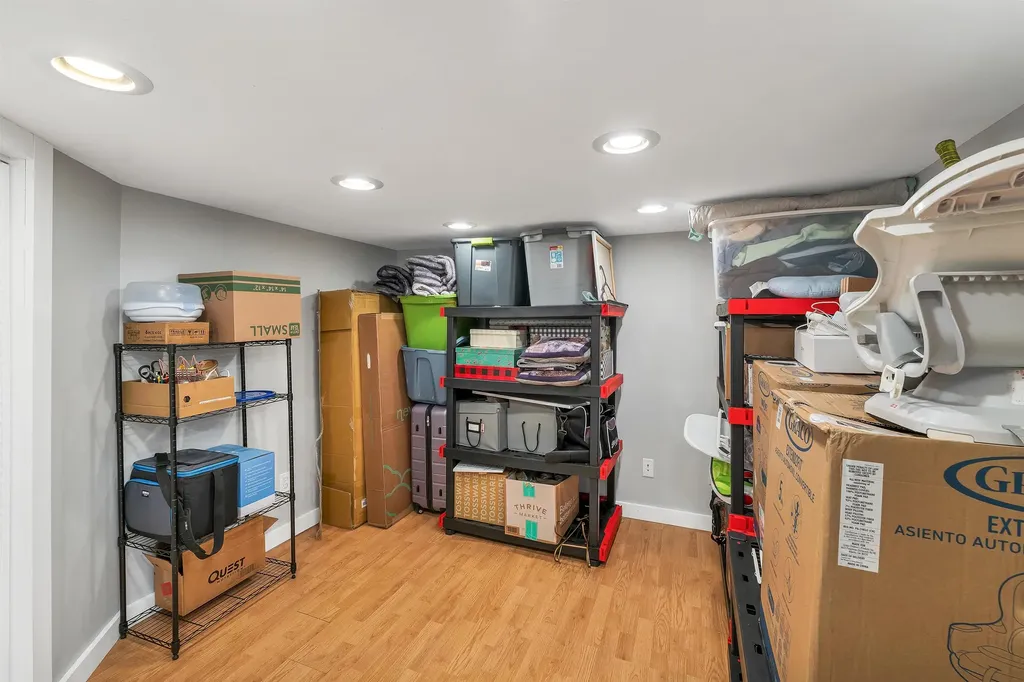 380 Rockland Avenue Manchester NH 03102