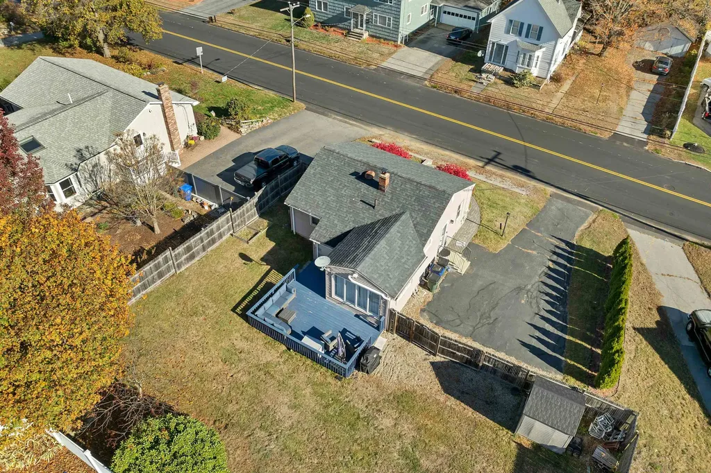 380 Rockland Avenue Manchester NH 03102