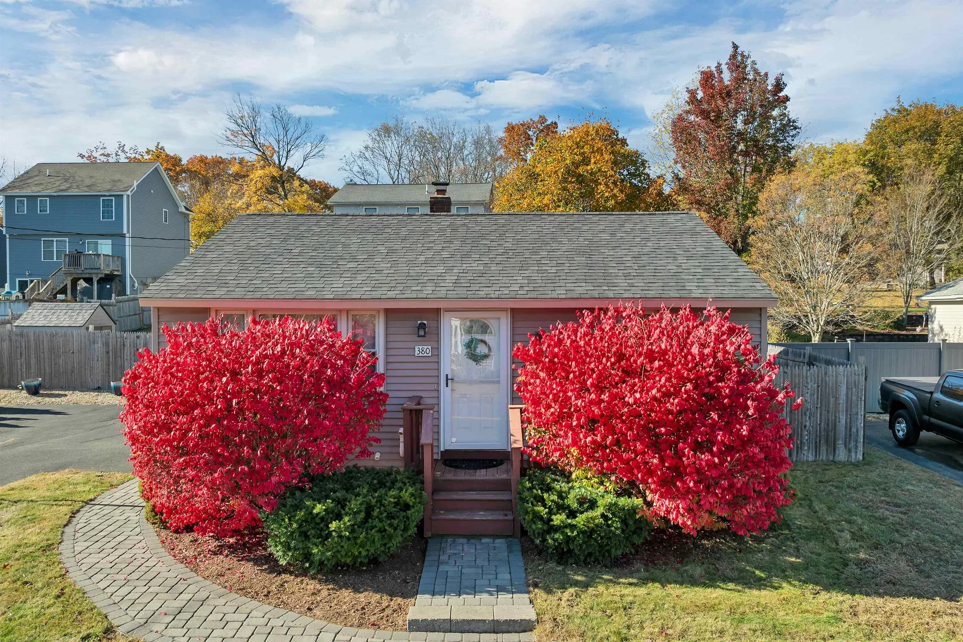 380 Rockland Avenue Manchester NH 03102