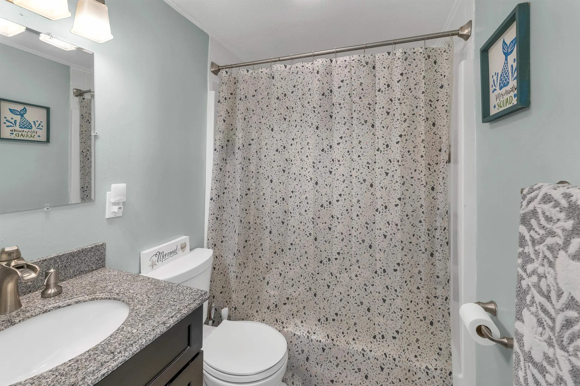 380 Rockland Avenue Manchester NH 03102