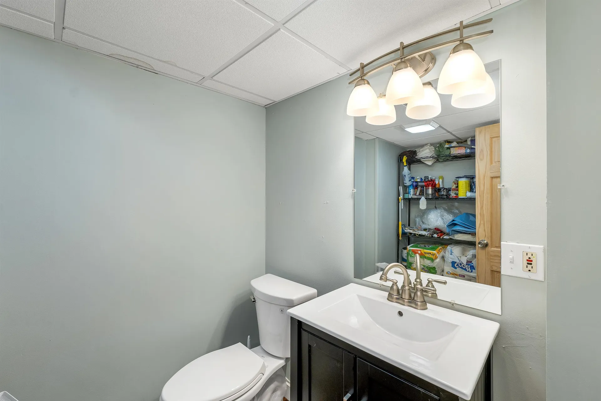 380 Rockland Avenue Manchester NH 03102