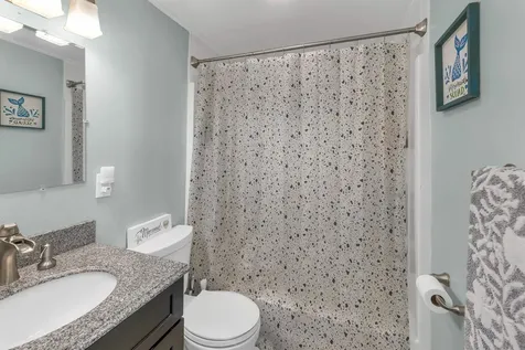 380 Rockland Avenue Manchester NH 03102