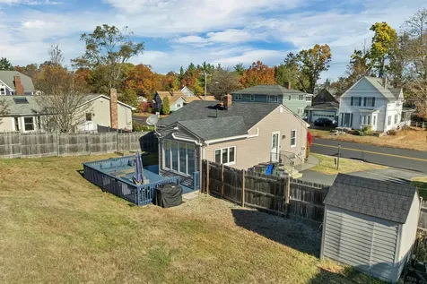 380 Rockland Avenue Manchester NH 03102