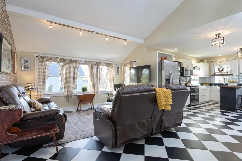 2558 Old Stage Road Benson VT 05743