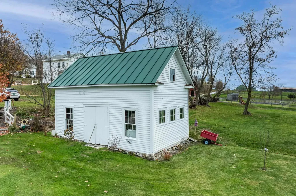 2558 Old Stage Road Benson VT 05743