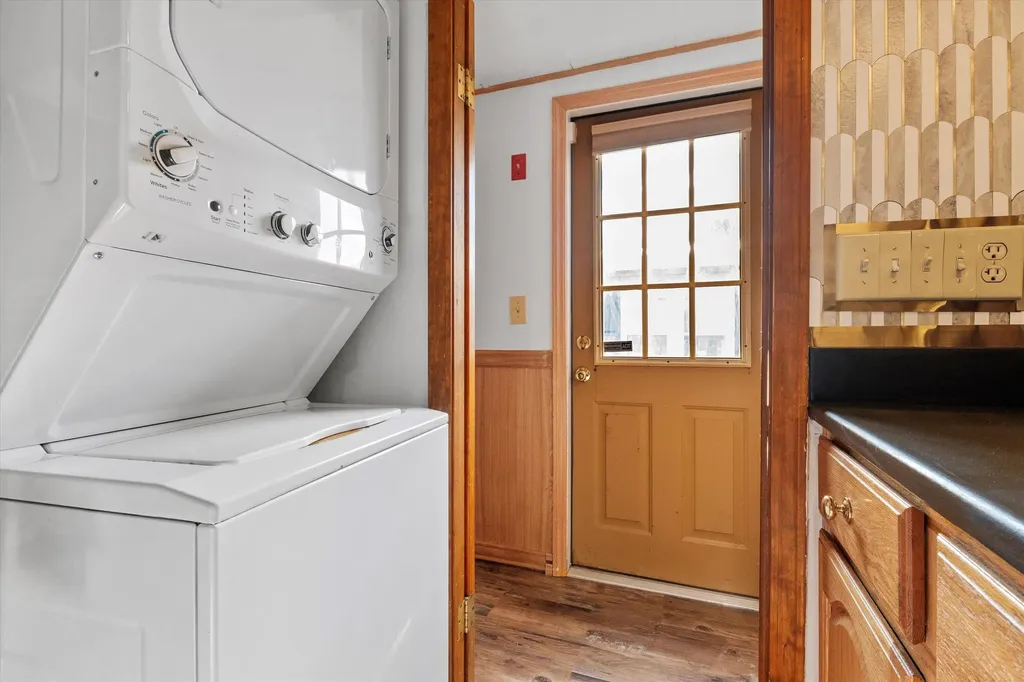 65 Marlette Avenue Hooksett NH 03106