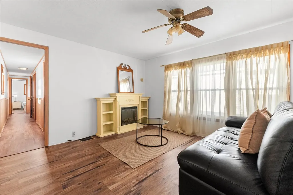 65 Marlette Avenue Hooksett NH 03106