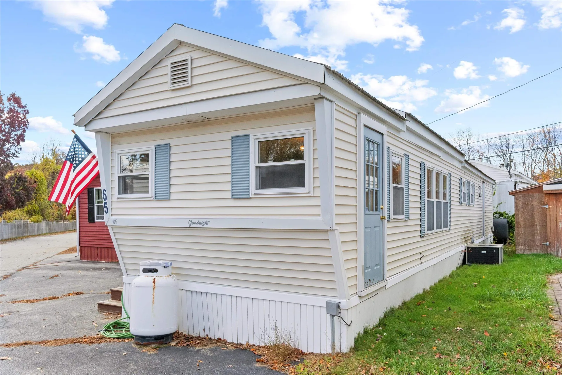 65 Marlette Avenue Hooksett NH 03106