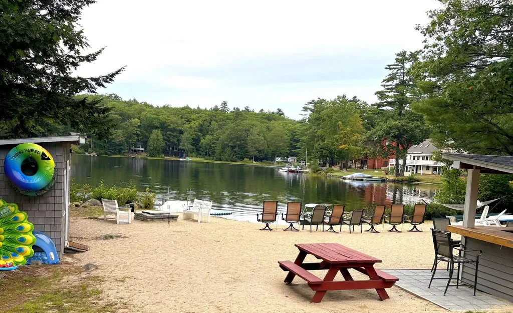 93 E Huntress Pond Road Barnstead NH 03225