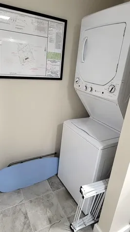 93 E Huntress Pond Road Barnstead NH 03225