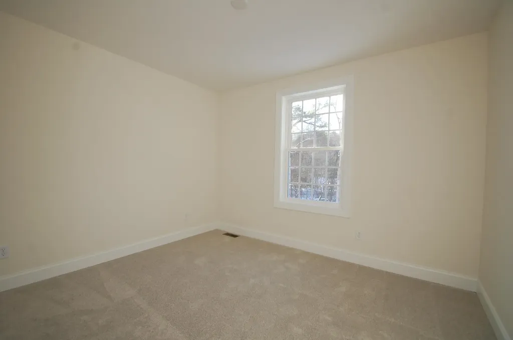 3B Dearborn Circle Goffstown NH 03045