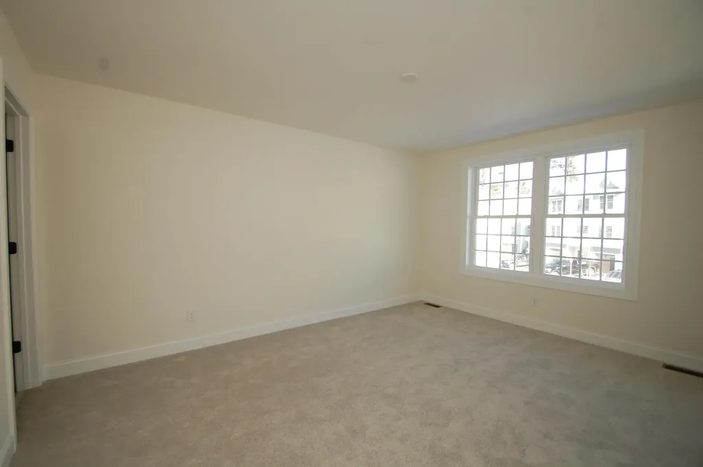 3B Dearborn Circle Goffstown NH 03045