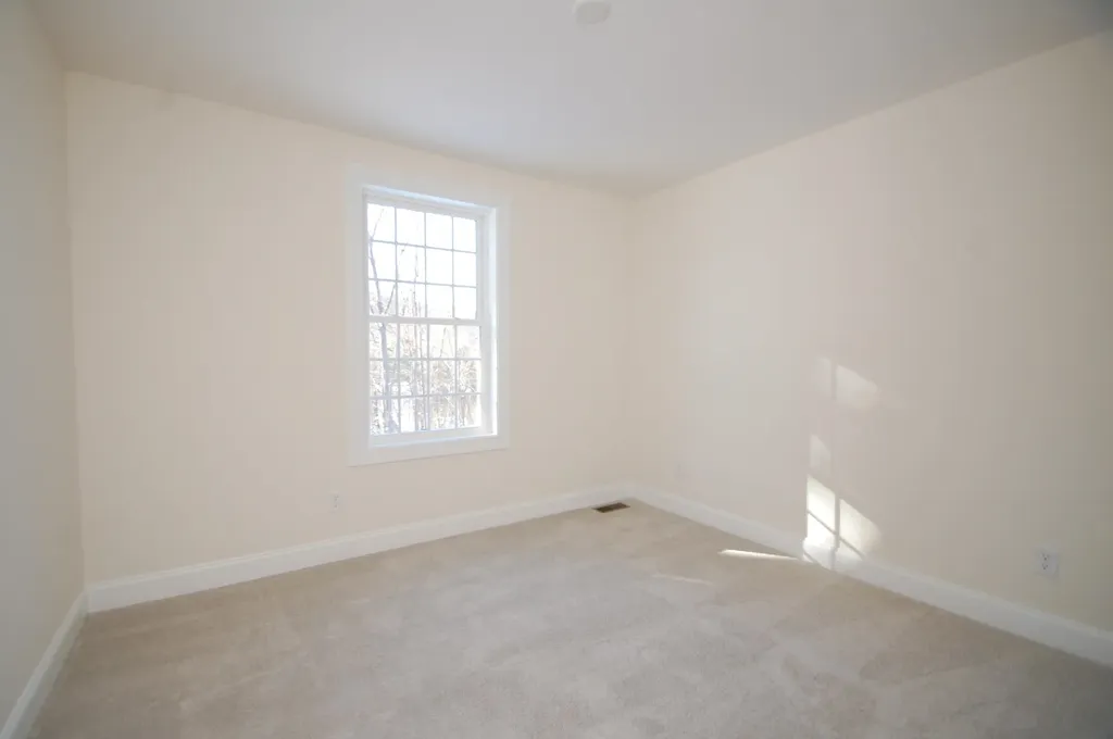 3B Dearborn Circle Goffstown NH 03045