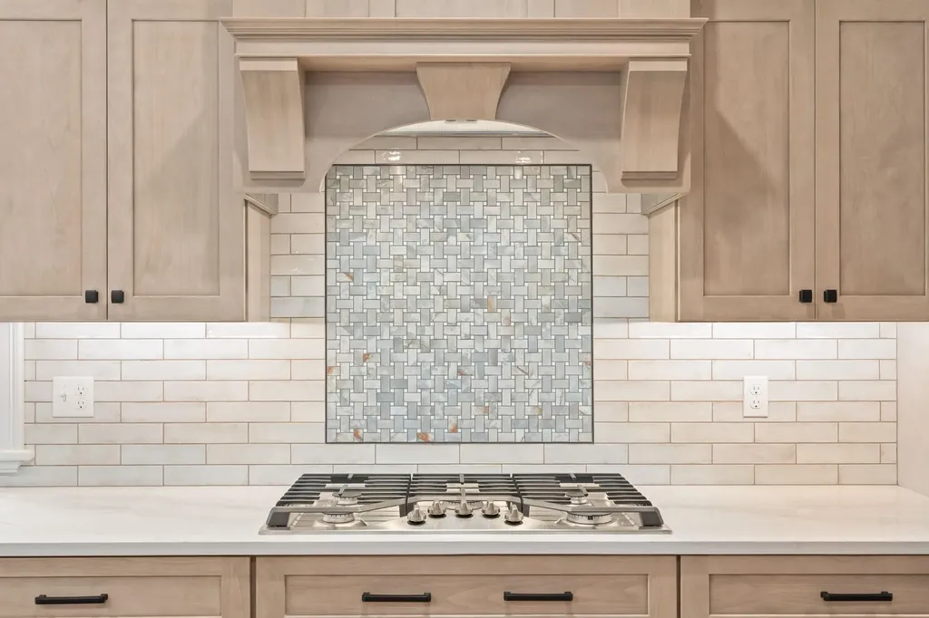 139 North Road East Kingston NH 03827