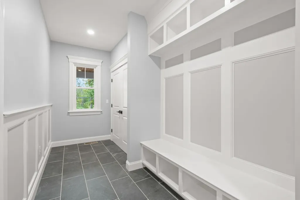 139 North Road East Kingston NH 03827