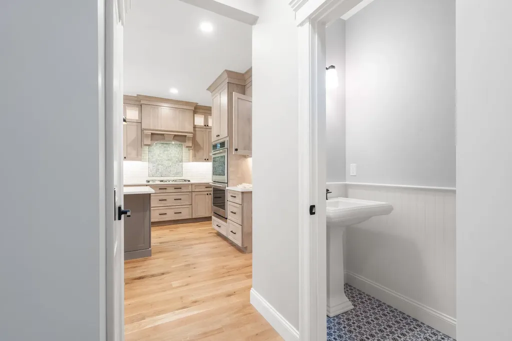 139 North Road East Kingston NH 03827