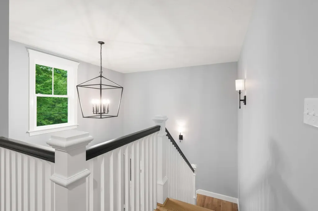 139 North Road East Kingston NH 03827