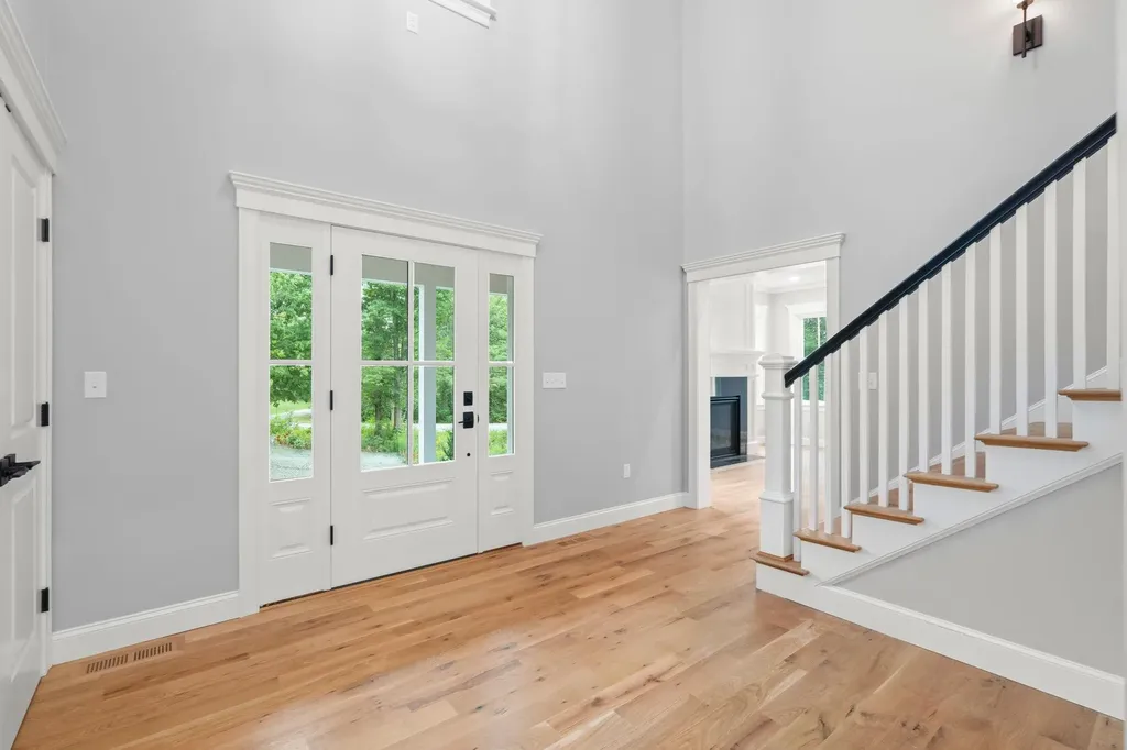 139 North Road East Kingston NH 03827