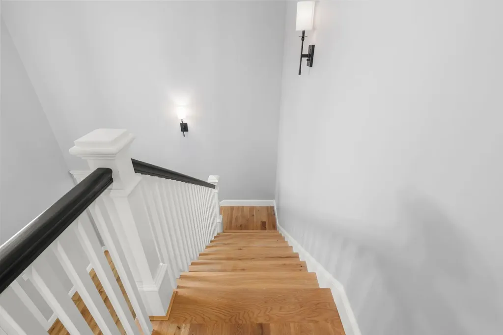 139 North Road East Kingston NH 03827