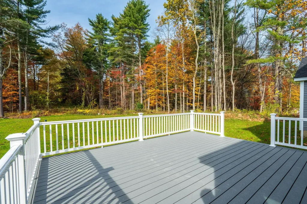 139 North Road East Kingston NH 03827