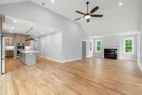 139 North Road East Kingston NH 03827