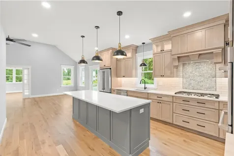 139 North Road East Kingston NH 03827