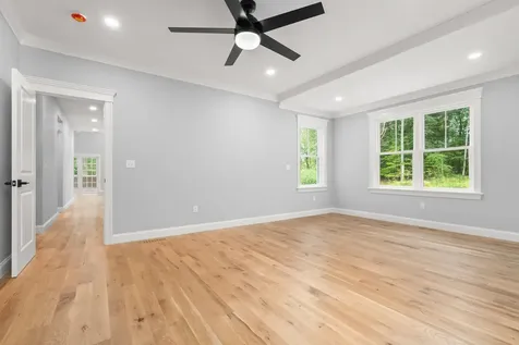 139 North Road East Kingston NH 03827