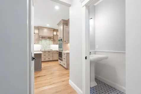 139 North Road East Kingston NH 03827