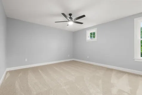 139 North Road East Kingston NH 03827