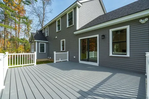 139 North Road East Kingston NH 03827