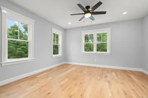 139 North Road East Kingston NH 03827