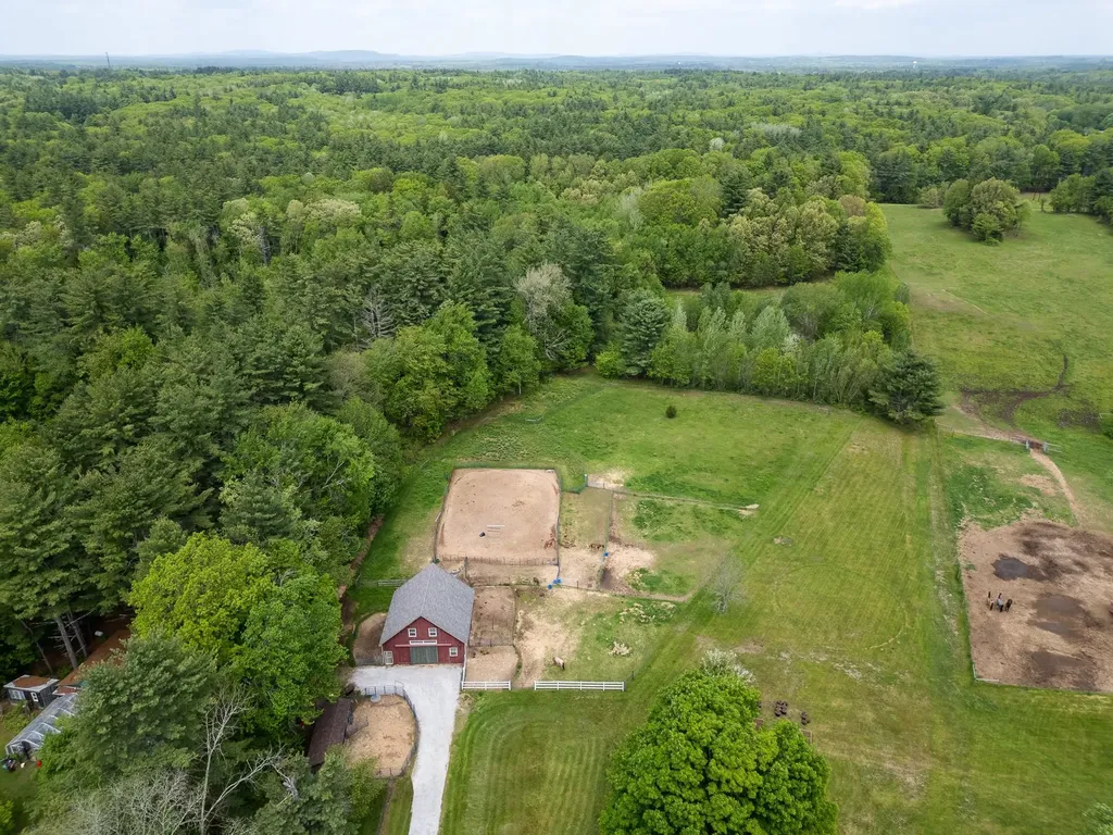 337 Middle Road Brentwood NH 03833