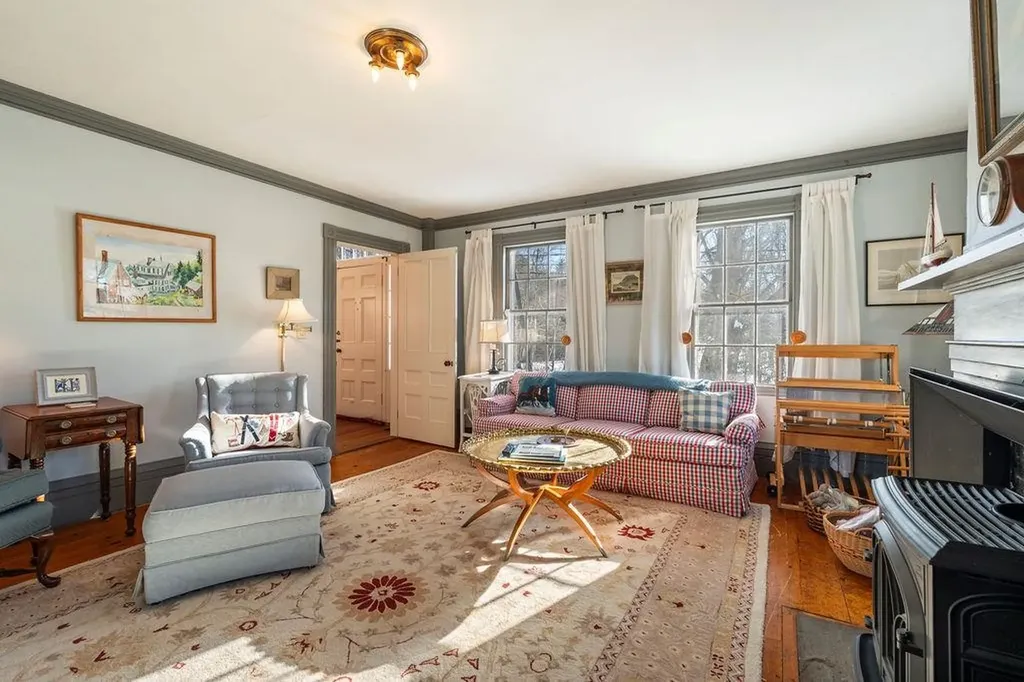 337 Middle Road Brentwood NH 03833