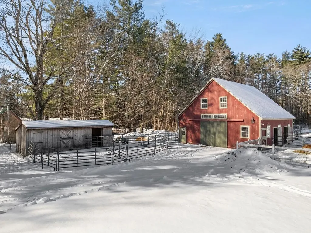 337 Middle Road Brentwood NH 03833