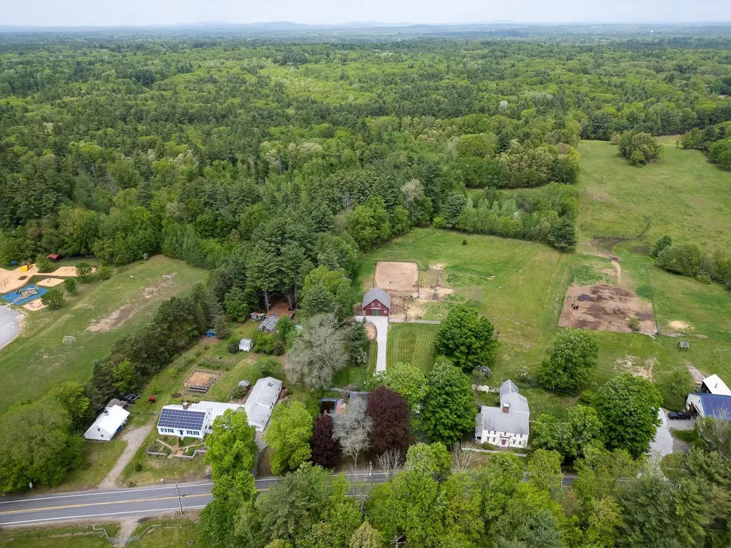 337 Middle Road Brentwood NH 03833
